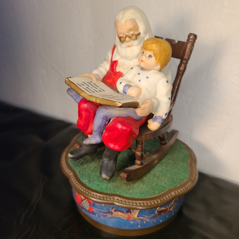 Vintage Jasco Santa Reading to Child Christmas Music Box Collectible